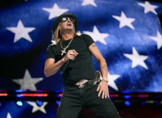 Kid Rock punzecchia Jay Z e si scaglia contro Bad Bunny dopo l’Half Time Show del Super Bowl Kid Rock rompe il silenzio sull'Half Time Show di Bad Bunny Dal Super Bowl e Jay Z