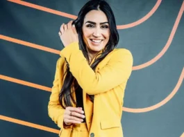Chi è Manola Moslehi, la carriera, la vita privata, il coming out, Amici e l’amore per Clarissa