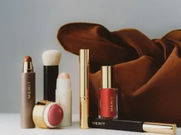 Merit Beauty espande i confini: arriva per la prima volta in Italia (e si espande in Spagna)