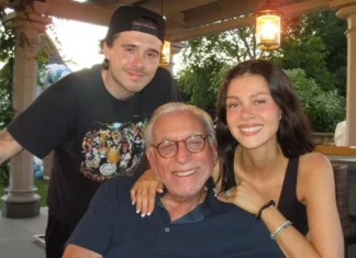 Il padre di Nicola Peltz Beckham rompe il silenzio in merito alla faida con i Beckham
