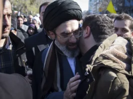 Il figlio dell’ayatollah Ali Khamenei è stato eletto nuova guida spirituale suprema, chi è Mojtaba