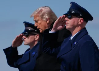 Trump chiama lo Stretto di Hormuz ‘Stretto di Trump’