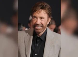 È morto Chuck Norris, fatale un malore mentre era in vacanza alle Hawaii