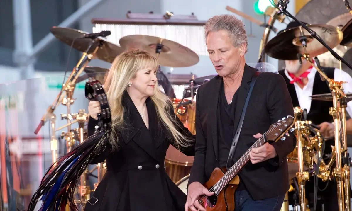 lindsey buckingham e stevie nicks il ritorno sembrerebbe di s236 ma senza fleetwood mac da Metropolitanmagazine.it lindsey buckingham e stevie nicks il ritorno sembrerebbe di s236 ma senza fleetwood mac