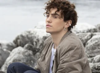 Chi sono i genitori e le sorelle di Michele Bravi, il rapporto con mamma Giovanna e papà Stefano