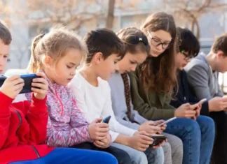 Australia, controlli dell’età per accedere alle piattaforme online: eccessivo o necessario? Australia Controlli - Photo Credits Spazio50