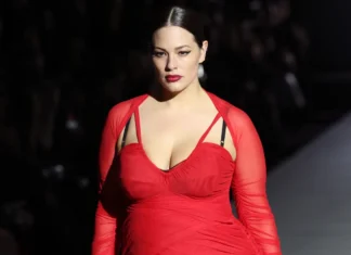 Ma quante modelle plus-size hanno davvero sfilato durante la Fashion Week? Spoiler, poche