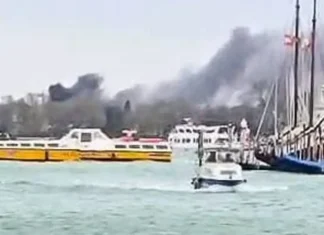 Incendio alla Biennale di Venezia: danneggiato il padiglione della Serbia
