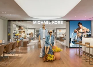 Michael Kors apre a Pechino (ma il vero punto è il café dentro lo store)