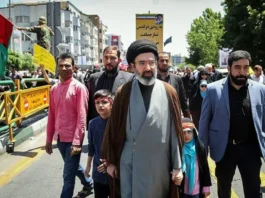 Mojtaba Khamenei, il figlio della Guida Suprema Ali Khamenei, sarebbe rimasto ferito in un tentativo di assassinio