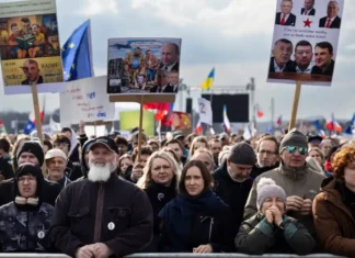 Praga, manifestazione contro il governo di Babiš: la democrazia è a rischio? Praga Manifestazione - Photo Credits Il Post