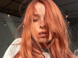 E se vi dicessimo che il colore del 2026 sarà il cool-girl copper (ed è tutto merito di Addison Rae?)