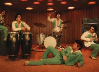 Bruno Mars, The Romantic debutta in vetta alla Billboard 200 Bruno Mars è in vetta alla Billboard 200 con The Romantic