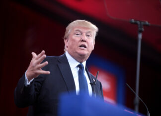 Perché Trump continua a respingere le proposte per la pace dell’Iran