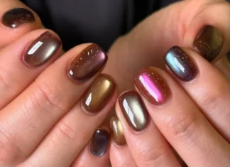 Il trend unghie Dragon Scale è la manicure più magica del momento