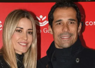 Chi è Bernardo Corradi, famoso ex calciatore e marito di Elena Santarelli: “Al primo bacio ho sentito le farfalle nello stomaco” Chi è il marito di Elena Santarelli