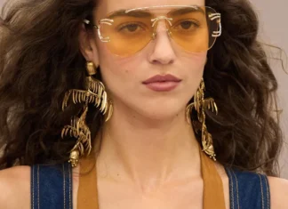 Tra gli hair trend della primavera 2026 ci sono gli anni ’70