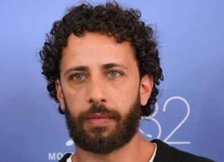 Chi è l’attore palestinese Motaz Malhees e il visto negato per entrare negli USA per partecipare agli Oscar
