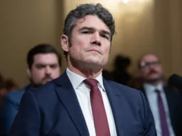 Chi è Joe Kent, il capo del Centro per l’antiterrorismo americano che si è dimesso: “L’Iran non era una minaccia”