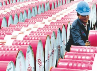 Il petrolio è schizzato verso quota 80 dollari al barile e vola anche il prezzo del gas