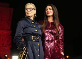 Meryl Streep e Anne Hathaway riportano Il Diavolo Veste Prada sul red carpet a Città del Messico (e sì, è già iconic)