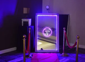 Photo booth per evento aziendale: come scegliere la soluzione più adatta e perché è diventata un must