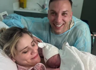 Mattia Briga e la moglie Arianna Montefiori sono diventati genitori: è nata Allegra, la loro prima figlia