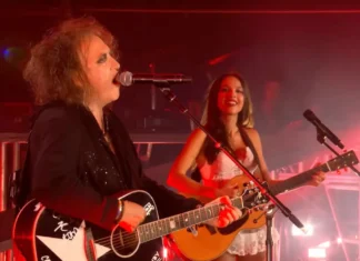 Robert Smith aspetta il nuovo album di Olivia Rodrigo (e anche noi)