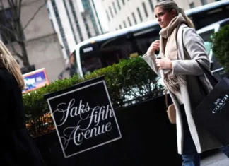 Saks Global ottiene altri 300 milioni per la ristrutturazione