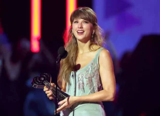 Taylor Swift presenta domanda per registrare come marchio la sua voce e la sua immagine, per proteggersi dai deepfake e dall’AI