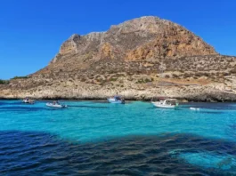 Visitare Favignana: consigli pratici per vivere l’isola via mare