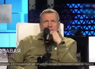 Il conduttore russo Vladimir Solovyev insulta Giorgia Meloni in tv: “Fascista e vergogna della razza umana”