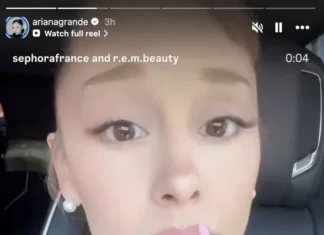 Ariana Grande riporta la ponytail del 2016 (e sì, siamo ufficialmente in piena nostalgia era)