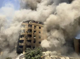 Israele sta massacrando il Libano: 100 obiettivi in 10 minuti a Beirut, l’Iran in risposta chiude lo Stretto di Hormuz