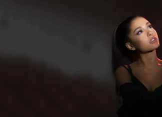 Ariana Grande torna a fare musica: il suo prossimo album, “Petal”, uscirà il 31 luglio