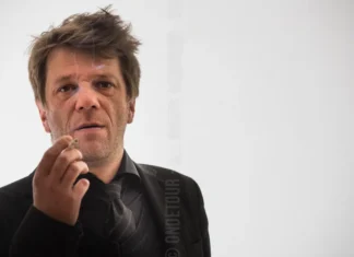 Chi è Pierpaolo Capovilla, il leader della band Teatro degli Orrori
