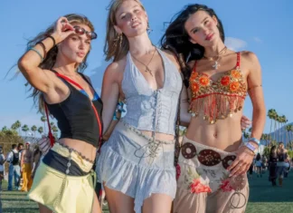 Coachella 2026: minigonne, micro shorts e sheer vibes dominano il desert style (e a noi piace)