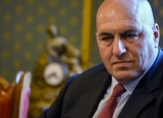 Guerra in Iran, il ministro Crosetto preoccupato: «Non esiste limite alla follia» Crosetto Guerra Iran - Photo Credits la Repubblica