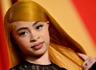 Ice Spice è stata schiaffeggiata in un McDonald’s di Hollywood