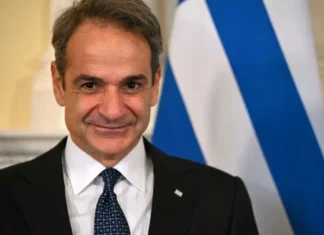 Il primo ministro greco annuncia divieto social per i minori. Mitsotakis: «È una questione morale» Mitsotakis Social - Photo Credits tovima.com