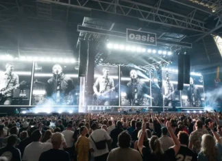Gli Oasis torneranno nel 2027? Nuovi indizi riaccendono le speranze dei fan