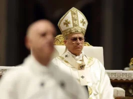 Trump di nuovo contro il Papa: «Ditegli che l’Iran ha ucciso 42mila innocenti»