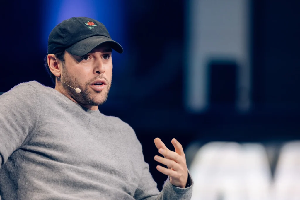 Scooter Braun durante una conferenza ad Amburgo nel 2018.