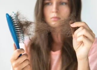 Caduta dei capelli per colpa dello stress? La soluzione c’è ed è… scontata Stress Caduta Capelli - Photo Credits FoodFarma