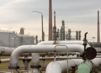 Ungheria, continua la dipendenza dal petrolio russo. Perché Budapest rifiuta l’allontanamento? Ungheria Petrolio Russo - Photo Credits Euronews.com