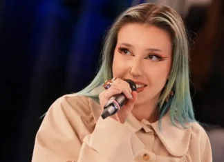 Chi è Valentina Pesaresi, la cantante eliminata nell’ultima puntata del serale di Amici 25: la sua storia