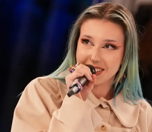Chi è Valentina Pesaresi, la cantante eliminata nell’ultima puntata del serale di Amici 25: la sua storia