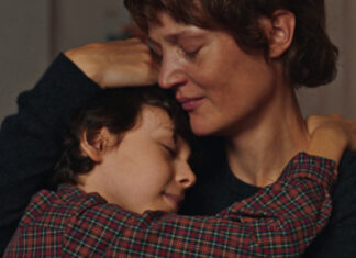 ‘Love me Tender’, la recensione: maternità rara e rarefatta