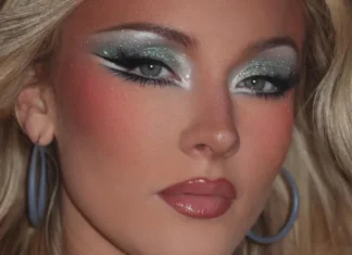 Frosted makeup is back: labbra ghiacciate, occhi icy e glow anni 2000 (ma rifatto giusto)