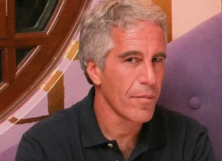 Jeffrey Epstein avrebbe fatto alloggiare le sue vittime in alcuni appartamenti a Londra: l’inchiesta della BBC